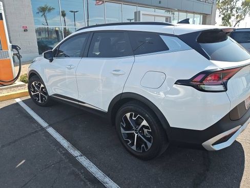 Certified 2025 Kia Sportage EX w/ Premium Package FWD image 17