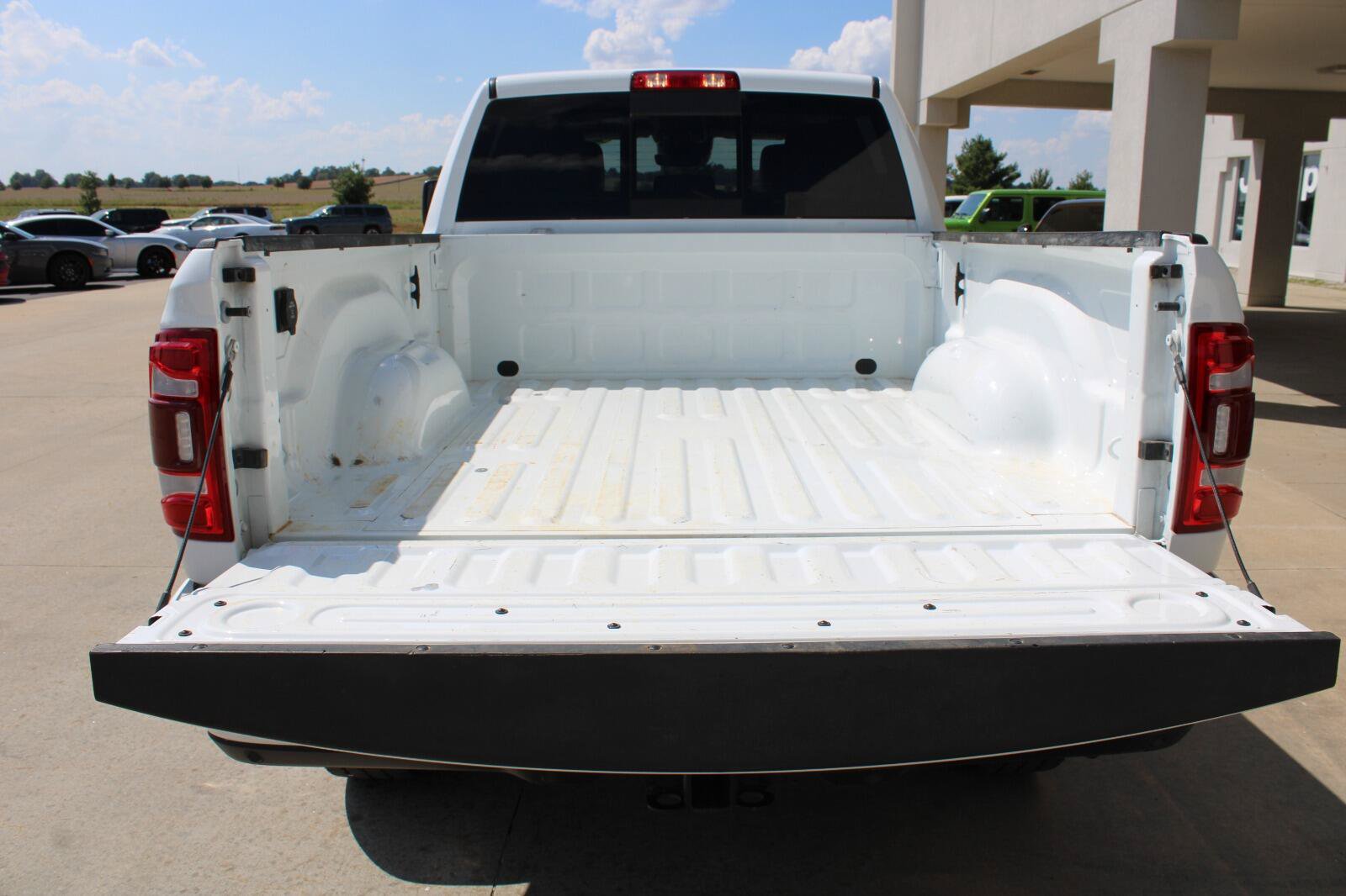 Used 2024 RAM 2500 Laramie w/ Safety Group AWD/4WD image 8