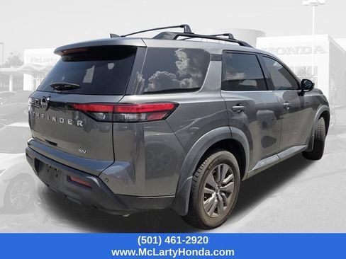 Used 2022 Nissan Pathfinder SV FWD image 3