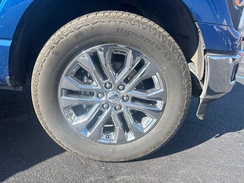 Used 2025 Ford F150 Lariat w/ Equipment Group 502A High AWD/4WD image 12