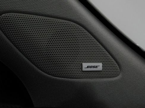 Used 2021 Cadillac XT4 Premium Luxury image 28