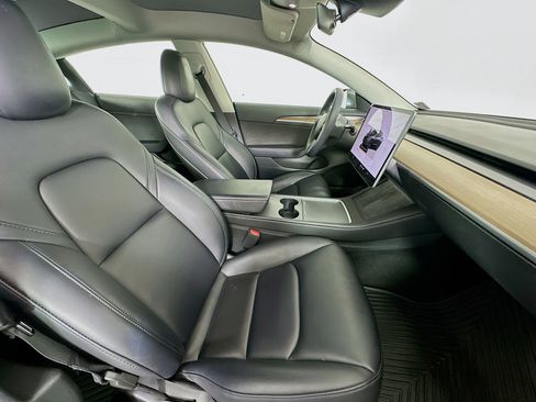 Used 2023 Tesla Model 3 Standard Range RWD image 31