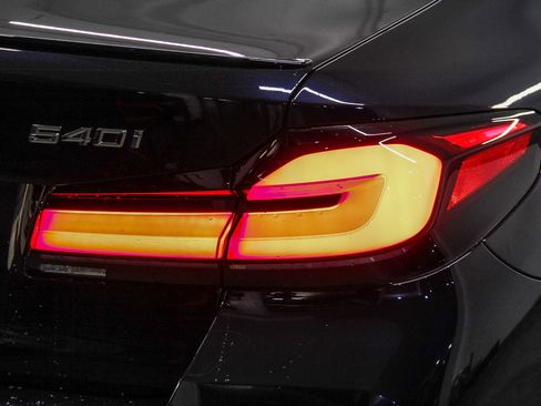 Certified 2023 BMW 540i w/ M Sport Package image 7