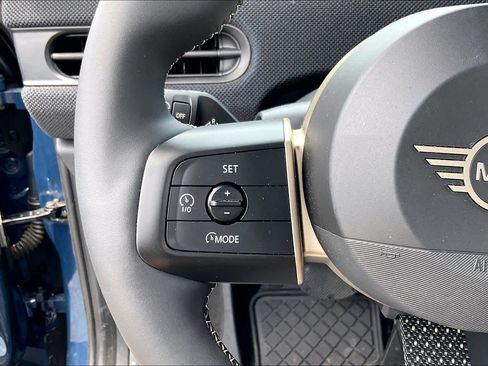 Used 2025 MINI Cooper S FWD image 23