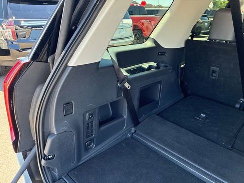 Used 2025 Ford Expedition Active AWD/4WD image 35