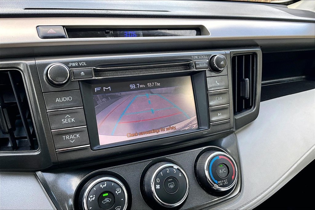 Used 2013 Toyota RAV4 LE FWD image 29