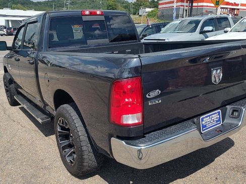 Used 2020 RAM 1500 Classic SLT AWD/4WD image 5