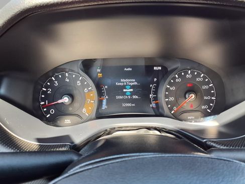 Used 2025 Jeep Compass Trailhawk AWD/4WD image 16