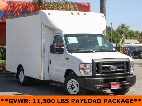 Used 2019 Ford E-350 and Econoline 350 Super Duty image 2