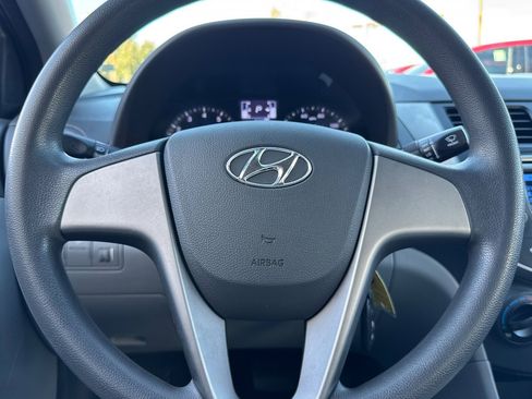 Used 2016 Hyundai Accent SE image 16