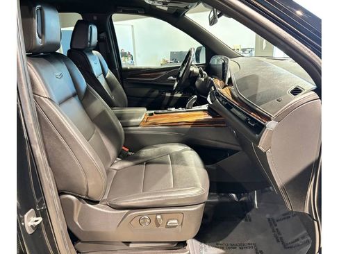 Used 2021 Cadillac Escalade Luxury image 20