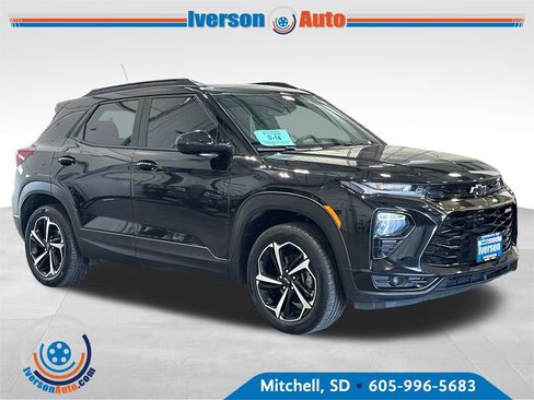 Used 2023 Chevrolet TrailBlazer RS w/ Convenience Package AWD/4WD image 1