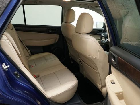 Used 2015 Subaru Outback 2.5i Limited image 22