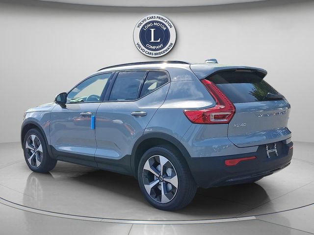 New 2026 Volvo XC40 B5 Core w/ Protection Package Premier AWD/4WD image 2