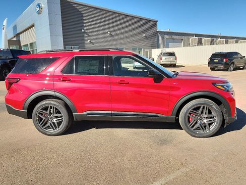 New 2026 Ford Explorer ST-Line w/ ST-Line Street Pack image 5