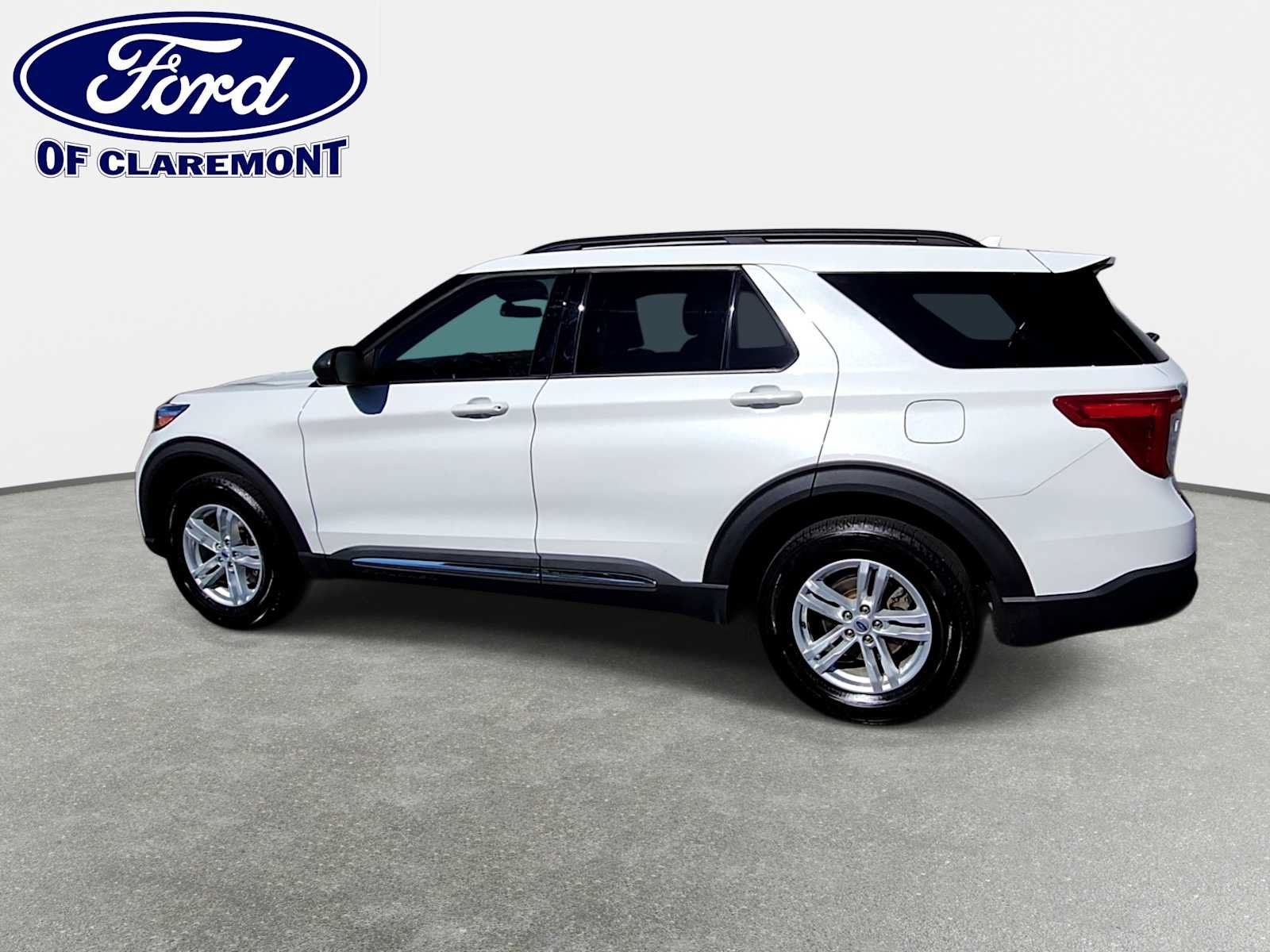 Used 2023 Ford Explorer XLT w/ Class IV Trailer Tow Package AWD/4WD image 7