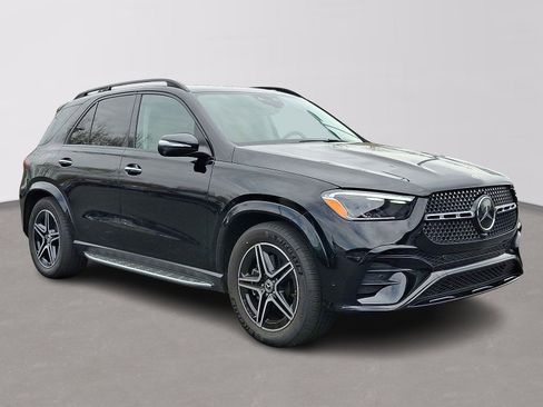 Used 2026 Mercedes-Benz GLE 450 4MATIC image 3