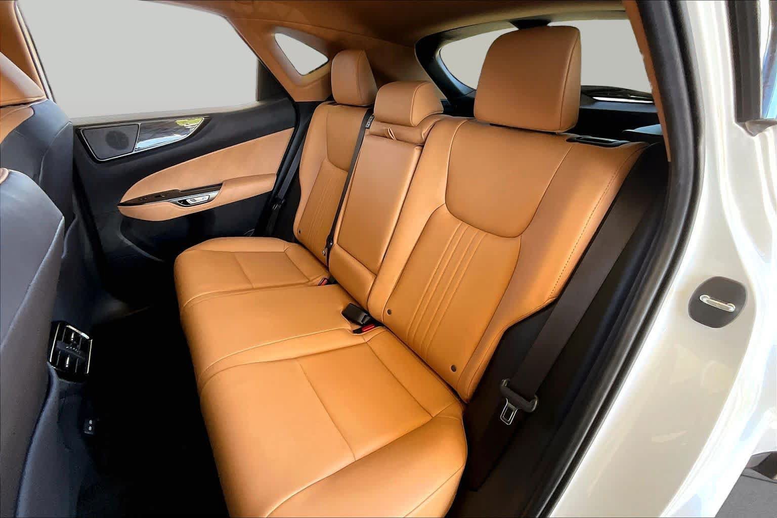 Used 2024 Lexus NX 350 AWD image 18