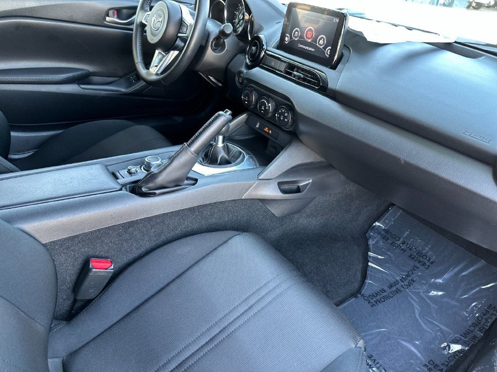 Used 2021 MAZDA MX-5 Miata Sport RWD image 14