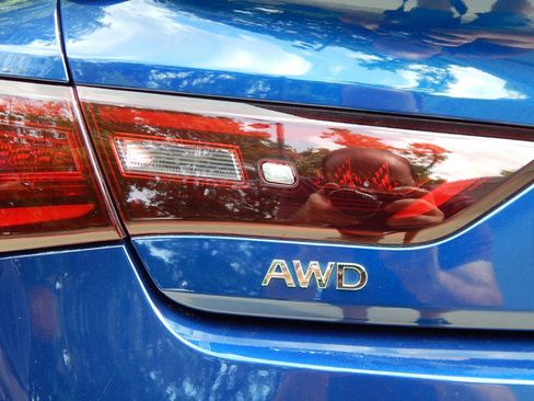 Used 2018 INFINITI Q60 3.0t Luxe w/ Sensory Package 3.0T Luxe image 46