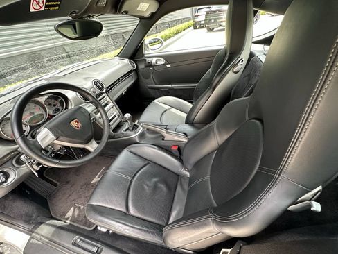 Used 2006 Porsche Cayman S RWD image 4