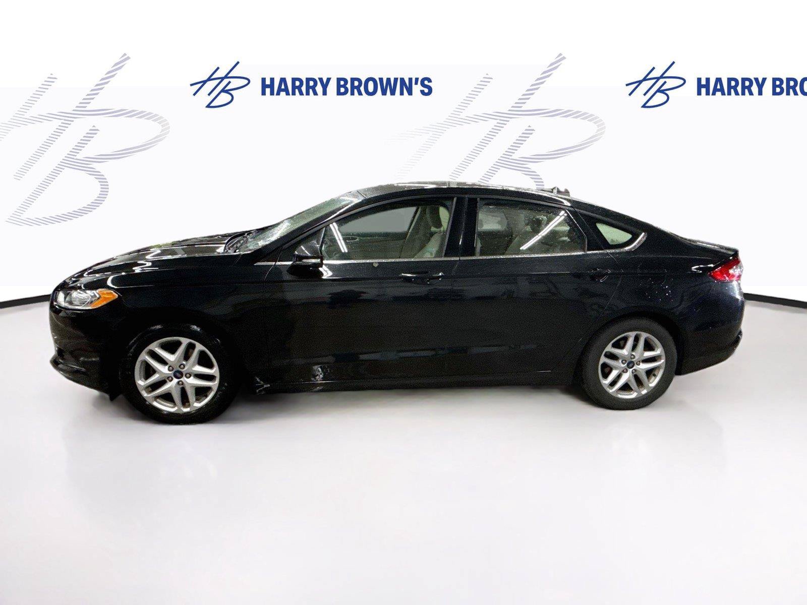 Used 2014 Ford Fusion SE FWD image 8