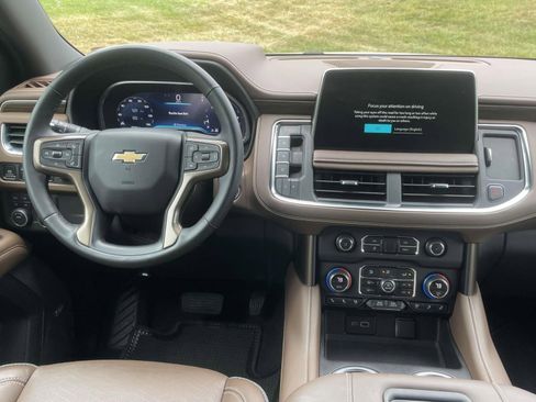 Used 2023 Chevrolet Tahoe High Country w/ Premium Package 2 AWD/4WD image 14
