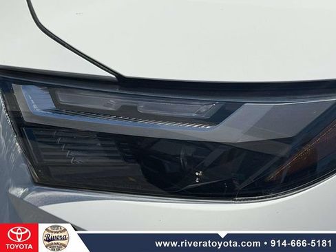 Used 2022 Toyota RAV4 XLE w/ Convenience Package AWD/4WD image 8
