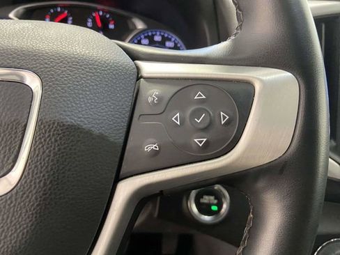 Used 2023 GMC Terrain SLT image 24