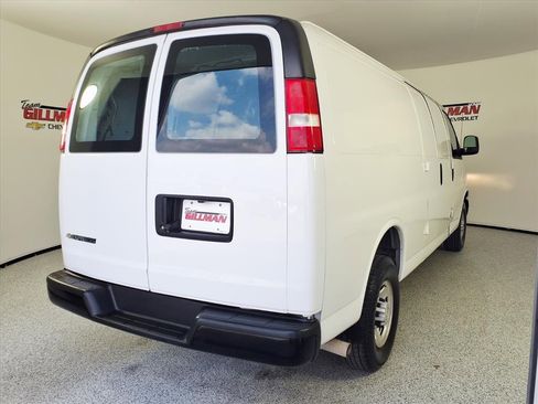 Used 2021 Chevrolet Express 2500 Extended w/ Driver Convenience Package image 7