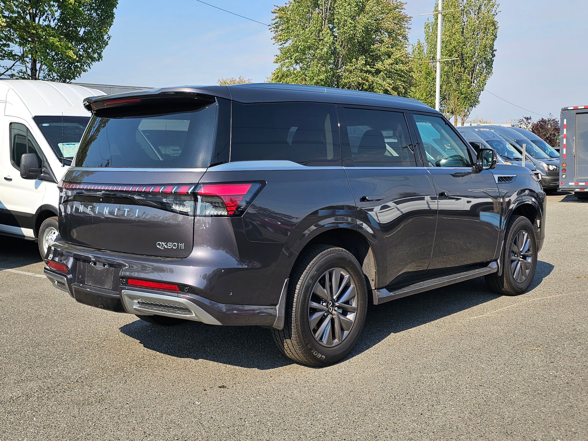Used 2025 INFINITI QX80 Pure AWD/4WD image 5