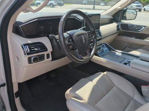 Used 2021 Lincoln Navigator L Reserve AWD/4WD image 10