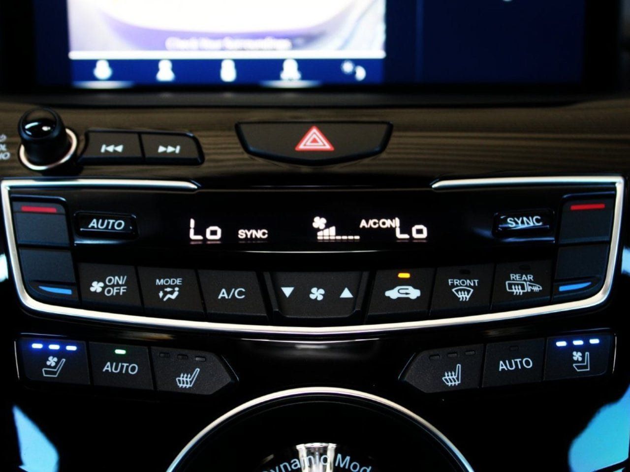 Used 2025 Acura RDX w/ Advance Package AWD/4WD image 30