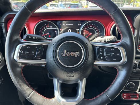 Certified 2019 Jeep Wrangler Unlimited Rubicon AWD/4WD image 11