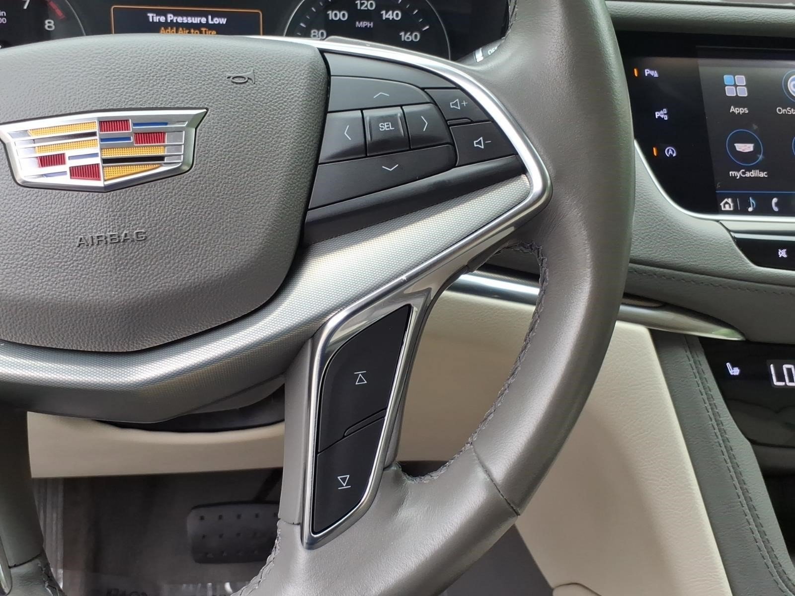 Used 2020 Cadillac XT5 Premium Luxury AWD/4WD image 15