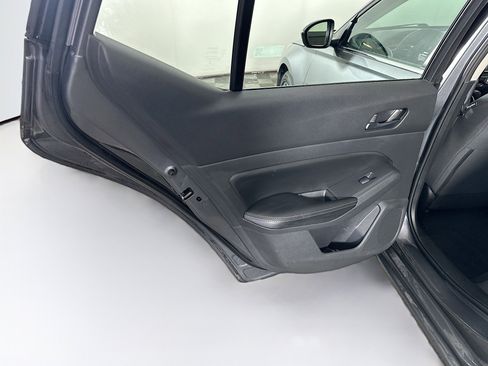 Used 2024 Nissan Altima 2.5 SV image 24