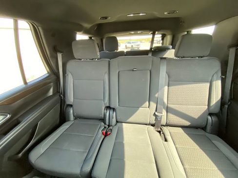 Used 2022 GMC Yukon SLE w/ Gmc Pro Safety Plus Package image 13