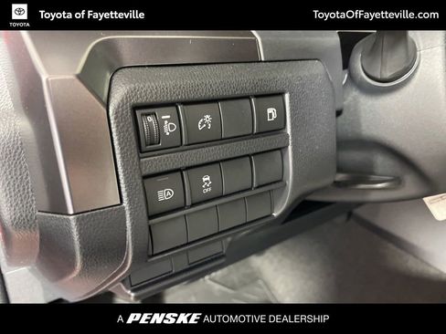 New 2026 Toyota 4Runner SR5 AWD/4WD image 27
