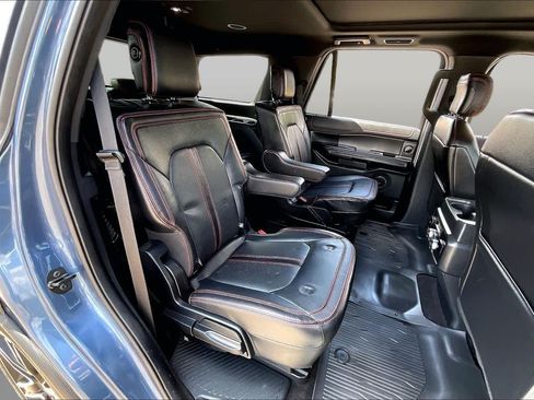 Used 2020 Ford Expedition Limited w/ Equipment Group 303A RWD image 19