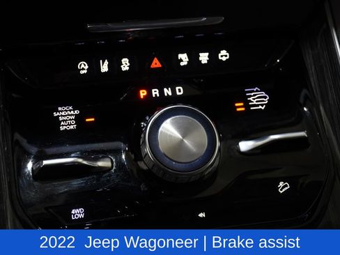 Used 2022 Jeep Wagoneer Series III w/ Premium Group I image 23