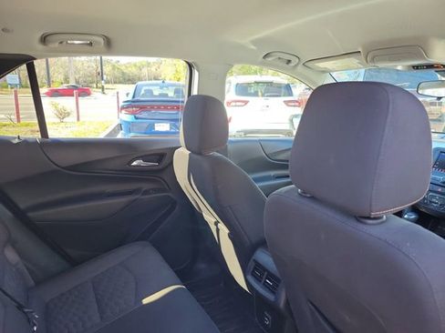 Used 2021 Chevrolet Equinox LT image 30