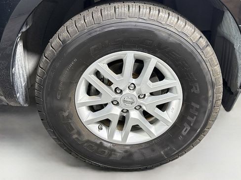 Used 2019 Nissan Frontier SV image 31