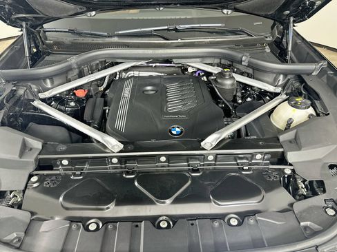 Used 2023 BMW X5 xDrive40i w/ Premium Package AWD/4WD image 13