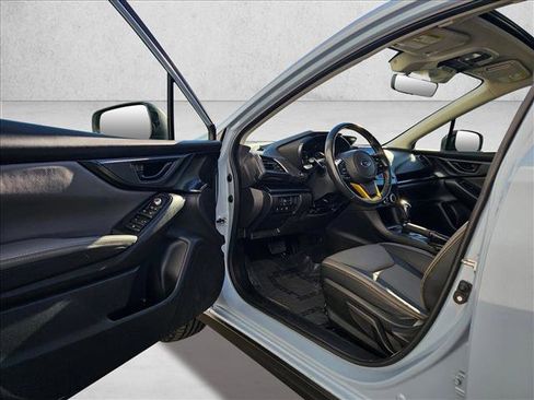 Used 2021 Subaru Crosstrek 2.5i Sport w/ Moonroof Package image 18