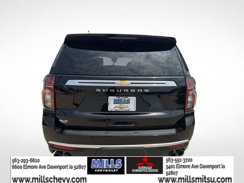 Used 2024 Chevrolet Suburban High Country w/ Advanced Technology Package AWD/4WD image 4