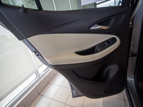 Used 2024 Buick Encore GX Avenir w/ Avenir Technology Package image 9