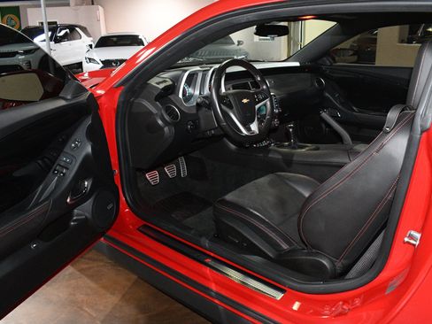 Used 2013 Chevrolet Camaro ZL1 w/ Gray Stripe Package RWD image 47