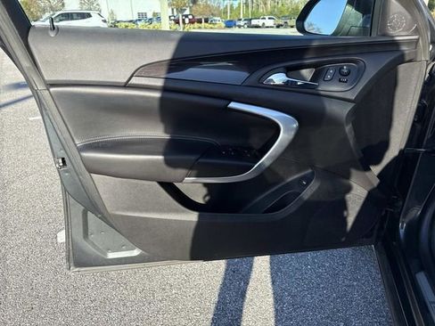 Used 2015 Buick Regal image 18