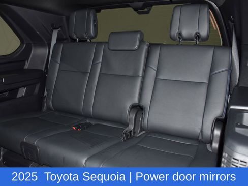 Used 2025 Toyota Sequoia Platinum AWD/4WD image 30
