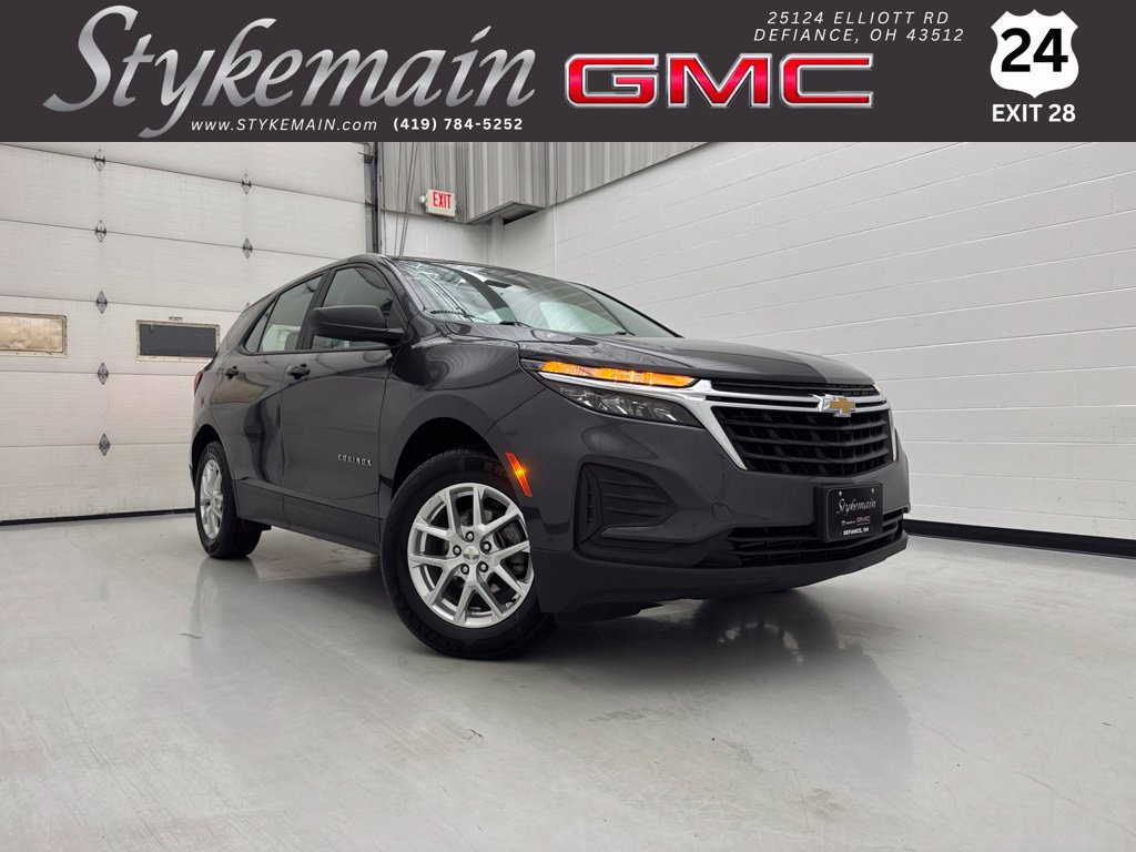 Used 2022 Chevrolet Equinox LS AWD/4WD image 1